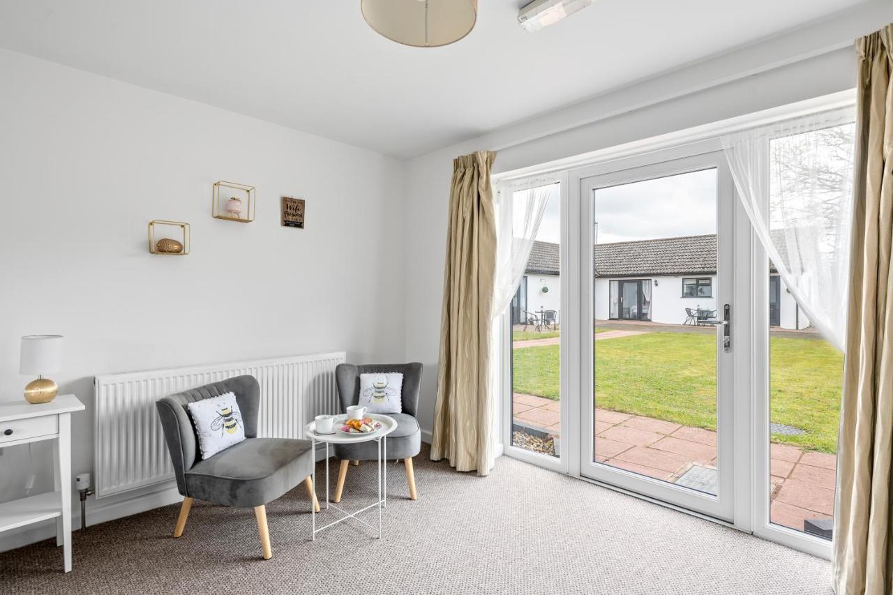 Number 5 - Lytton Tree Lodge, Reydon, Southwold Exteriör bild