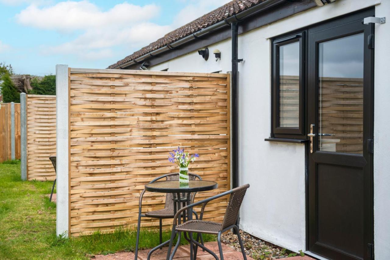 Number 5 - Lytton Tree Lodge, Reydon, Southwold Exteriör bild